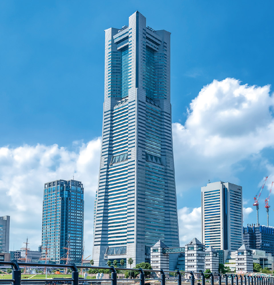横浜ランドマークタワー
